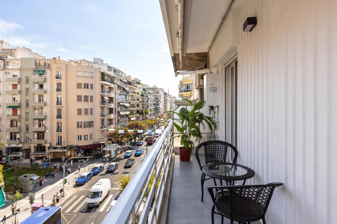 The Five Star Apartment Thessaloniki Exterior photo